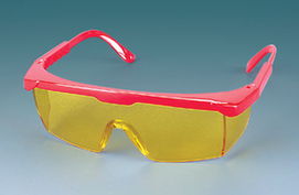 全面守護(hù)作業(yè)安全 勞保眼鏡與防護(hù)用品的專(zhuān)業(yè)供應(yīng)