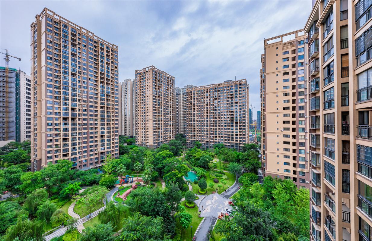 四川邦泰投資集團有限責(zé)任公司 深耕房地產(chǎn)，筑就品質(zhì)生活